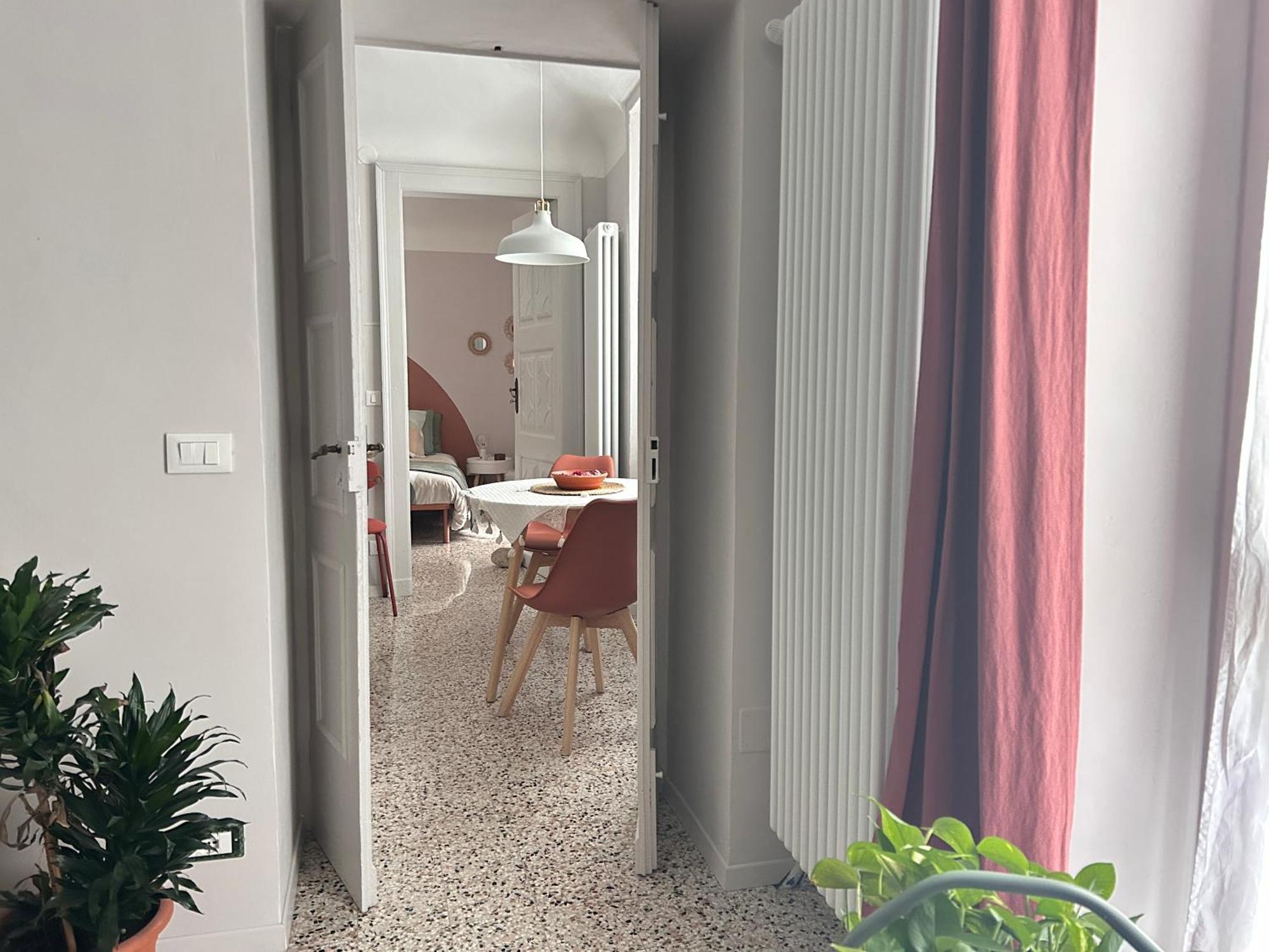 Casa Mafalda Trilocale In Centro Biella Exterior foto